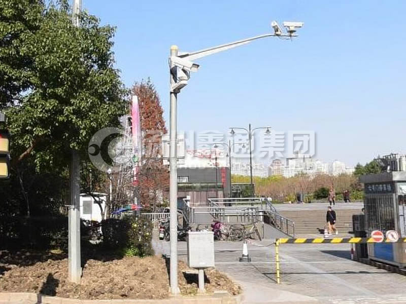 DJG-024，電子警察桿，治安監(jiān)控桿